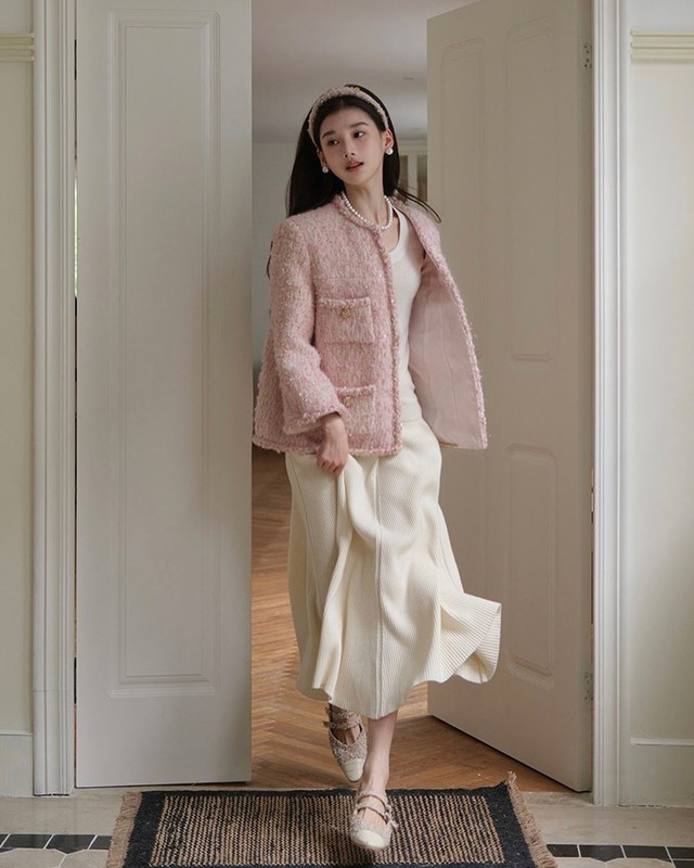 Bản tuyên ngôn đầy phong cách với trang phục vải tweed- Ảnh 3. Bản tuyên ngôn đầy phong cách với trang phục vải tweed- Ảnh 3.