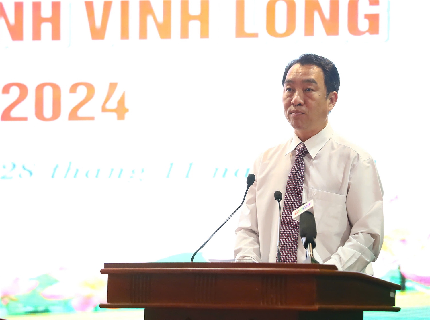 Ông Lữ Quang Ngời, Phó Bí thư Tỉnh ủy, Chủ tịch UBND tỉnh, Trưởng ban Chỉ đạo Đại hội phát biểu tại Đại hội Ông Lữ Quang Ngời, Phó Bí thư Tỉnh ủy, Chủ tịch UBND tỉnh, Trưởng ban Chỉ đạo Đại hội phát biểu tại Đại hội
