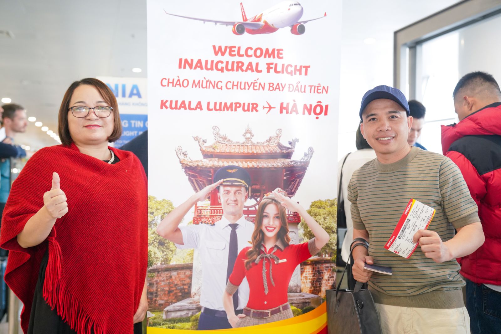 Tin vui: Vietjet chào mừng chuyến bay đầu tiên giữa Kuala Lumpur (Malaysia) và Hà Nội- Ảnh 3. Tin vui: Vietjet chào mừng chuyến bay đầu tiên giữa Kuala Lumpur (Malaysia) và Hà Nội- Ảnh 3.