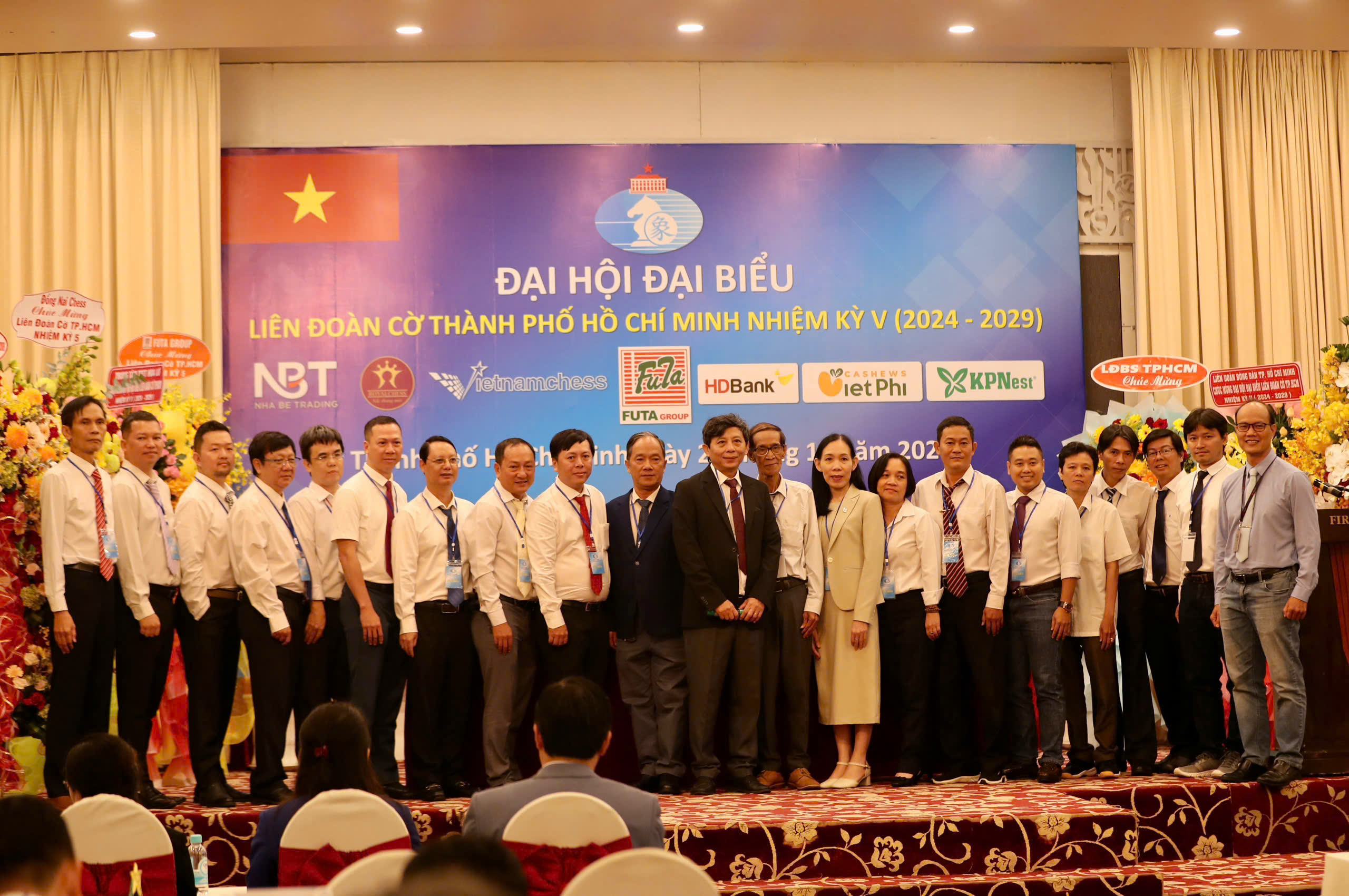 Ông Nguyễn Phước Trung đắc cử Chủ tịch Liên đoàn Cờ TP.HCM - Ảnh 2. Ông Nguyễn Phước Trung đắc cử Chủ tịch Liên đoàn Cờ TP.HCM - Ảnh 2.