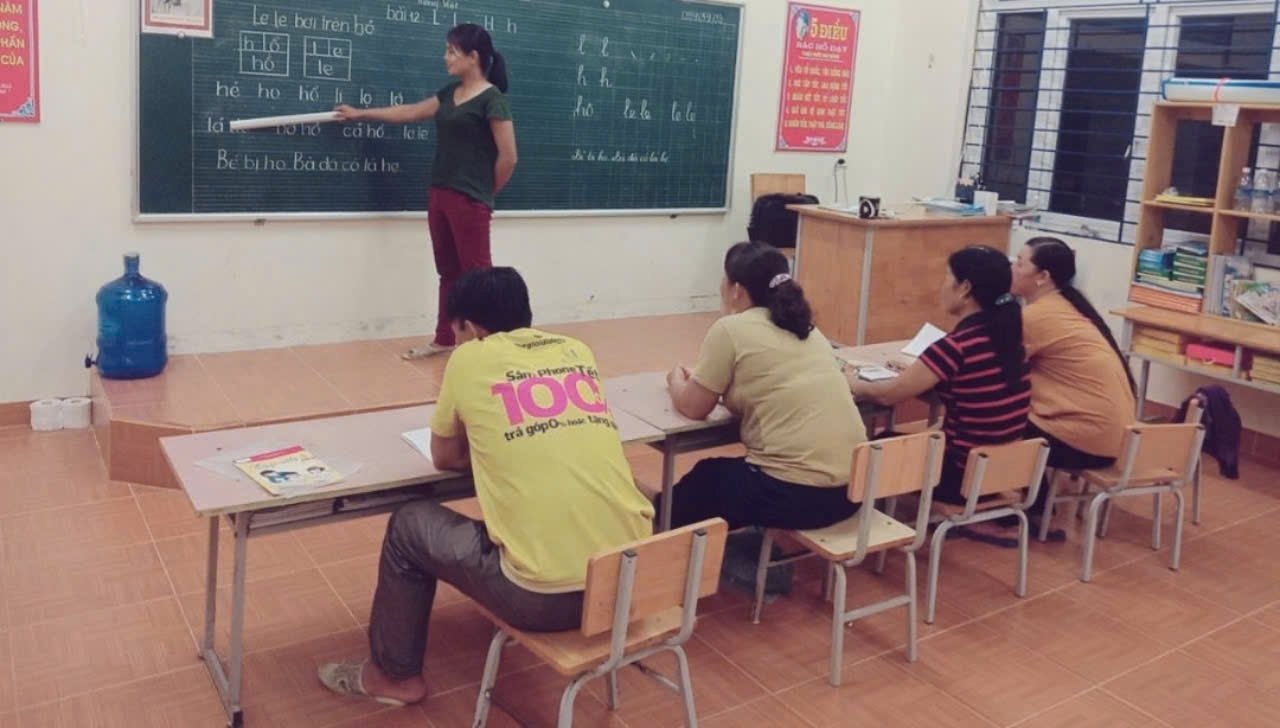 Hầu hết học viên đều trong độ tuổi từ 18 đến 60 và là lực lượng lao động chính trong gia đình Hầu hết học viên đều trong độ tuổi từ 18 đến 60 và là lực lượng lao động chính trong gia đình