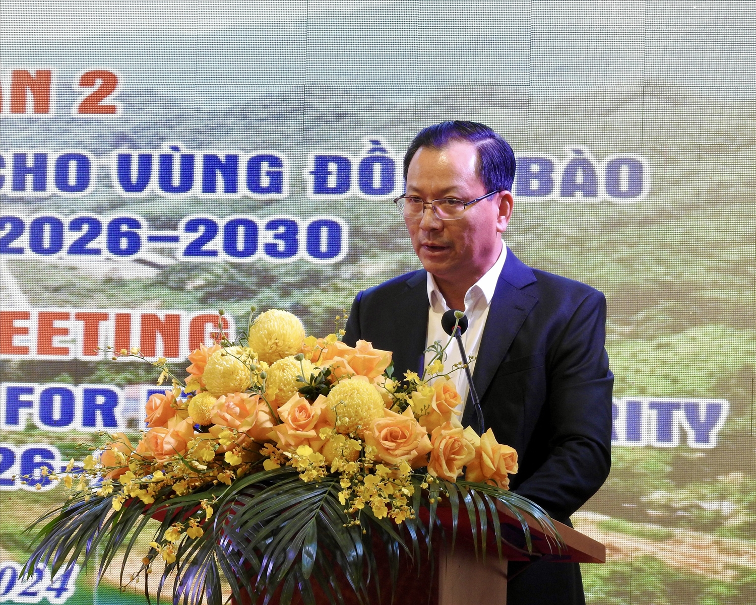 Ông Hoàng Quốc Khánh, Phó Chủ tịch UBND tỉnh Lào Cai phát biểu tại Diễn đàn Ông Hoàng Quốc Khánh, Phó Chủ tịch UBND tỉnh Lào Cai phát biểu tại Diễn đàn