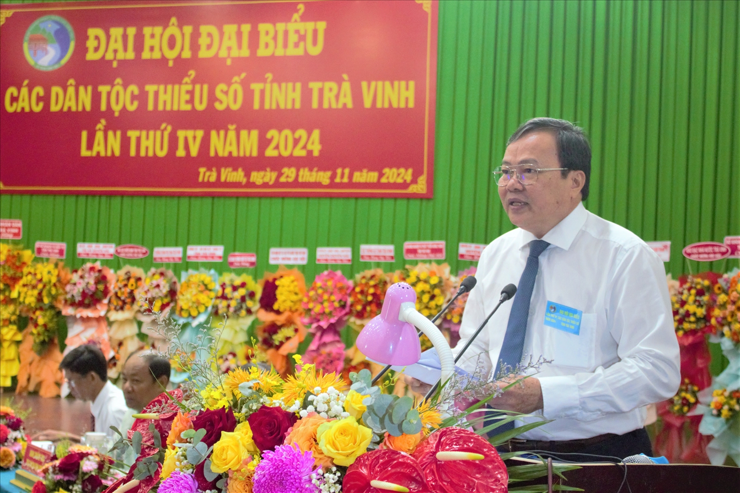 Ông Lê Văn Hẳn, Phó Bí thư Tỉnh ủy, Chủ tịch UBND tỉnh Trà Vinh, phát biểu tại Đại hội Ông Lê Văn Hẳn, Phó Bí thư Tỉnh ủy, Chủ tịch UBND tỉnh Trà Vinh, phát biểu tại Đại hội