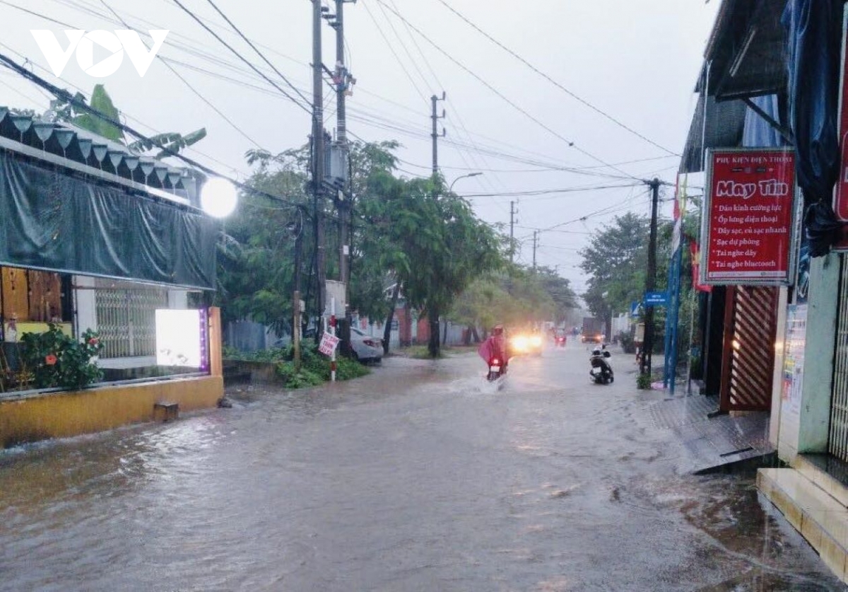 thừa thiên huế cho học sinh nghỉ học vì mưa lớn hình ảnh 2 thua thien hue cho hoc sinh nghi hoc vi mua lon hinh anh 2
