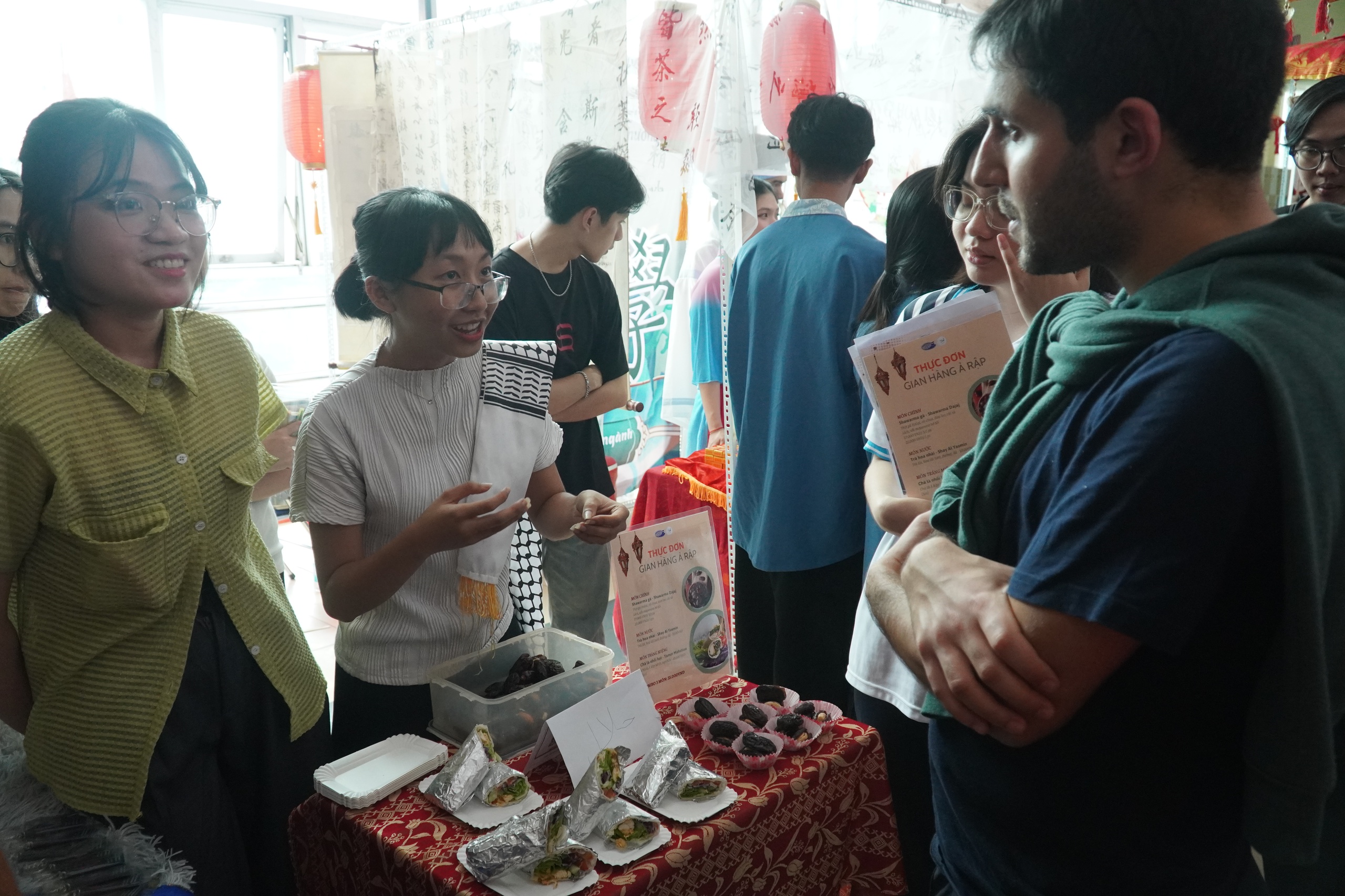 Đông phương học là cầu nối liên kết nhiều quốc gia- Ảnh 6. Đông phương học là cầu nối liên kết nhiều quốc gia- Ảnh 6.