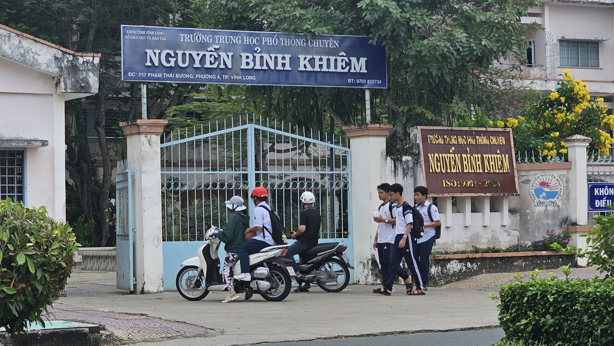 Sai phạm tài chính: Đề nghị kỷ luật hiệu trưởng, kế toán, bồi thường tiền- Ảnh 2. Sai phạm tài chính: Đề nghị kỷ luật hiệu trưởng, kế toán, bồi thường tiền- Ảnh 2.