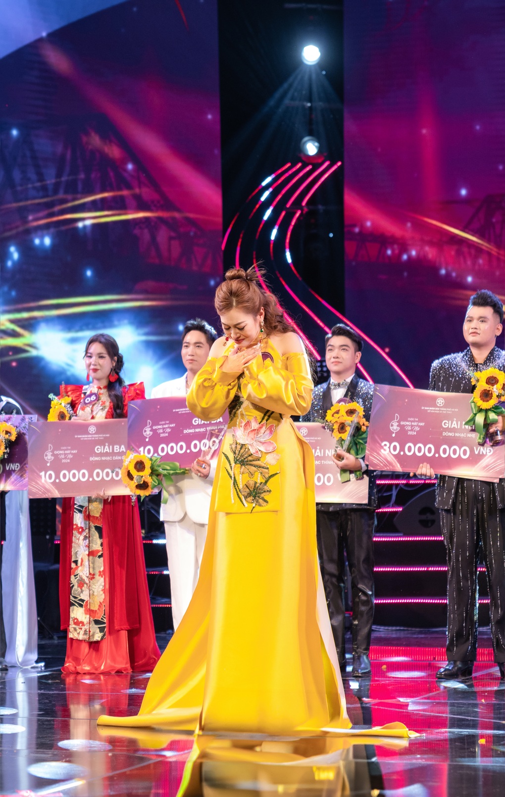 Tiết lộ về quán quân dòng nhạc nhẹ Giọng hát hay Hà Nội 2024 - 2 Tiết lộ về quán quân dòng nhạc nhẹ Giọng hát hay Hà Nội 2024 - 2