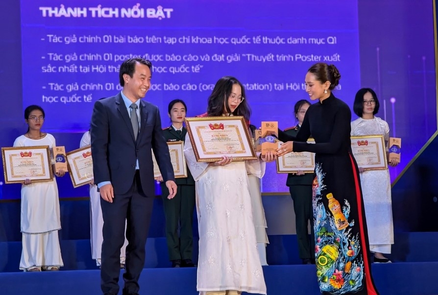 tân hiệp phát 13 năm cùng giải thưởng quả cầu vàng tiếp lửa đam mê hình ảnh 6 tan hiep phat 13 nam cung giai thuong qua cau vang tiep lua dam me hinh anh 6