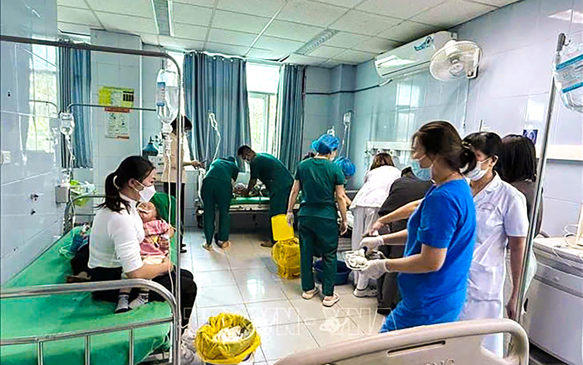 20 trẻ mầm non phải vào viện do nghi ăn nhầm thuốc diệt chuột - Ảnh 1. Trẻ mầm non nghi ăn nhầm thuốc diệt chuột ở Lai Châu: Sức khỏe 20 học sinh đã ổn định - Ảnh 1.