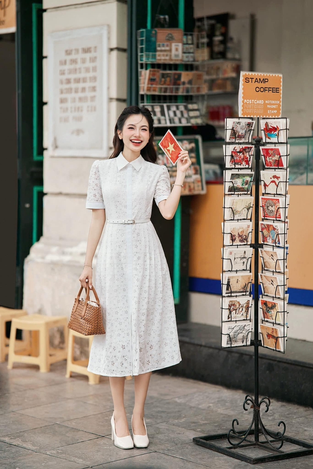 5 chiếc đầm midi giúp nàng mặc đẹp cả tuần- Ảnh 1. 5 chiếc đầm midi giúp nàng mặc đẹp cả tuần- Ảnh 1.