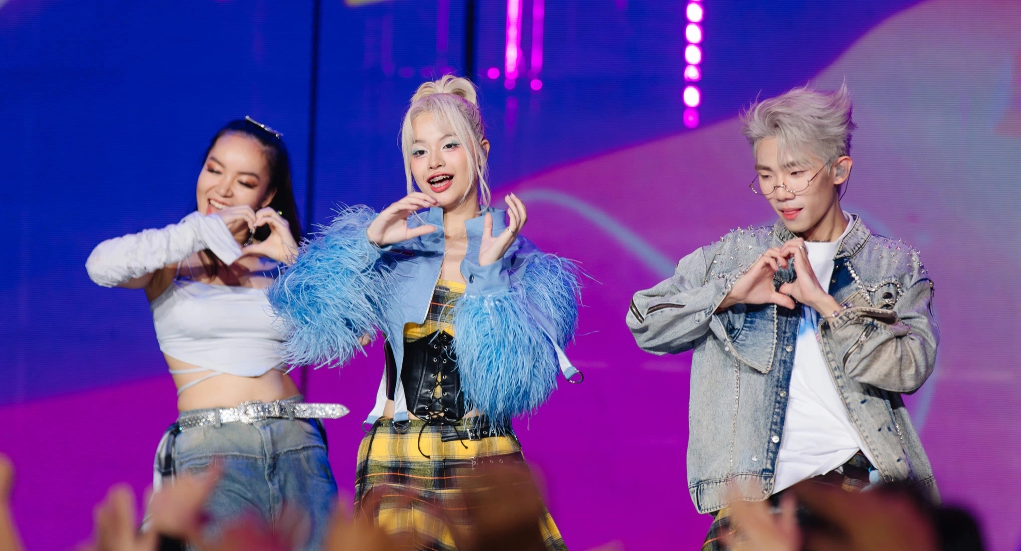 Rap Việt mùa 4: B Ray đối đầu trực diện với Karik- Ảnh 1. Rap Việt mùa 4: B Ray đối đầu trực diện với Karik- Ảnh 1.