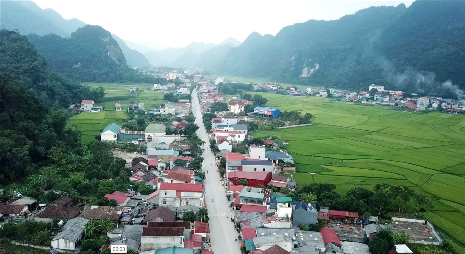 Một góc thị trấn Bình Gia Một góc thị trấn Bình Gia