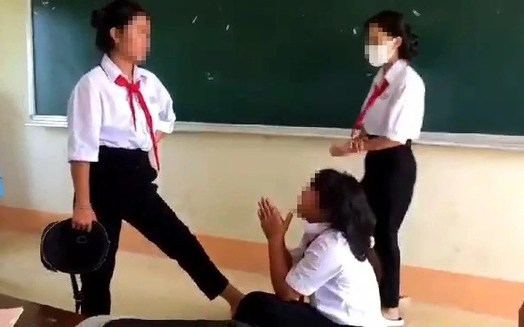 Trị bạo lực học đường: Buộc ngừng học có còn là biện pháp đủ mạnh thời 4.0?- Ảnh 1. Trị bạo lực học đường: Buộc ngừng học có còn là biện pháp đủ mạnh thời 4.0?- Ảnh 1.
