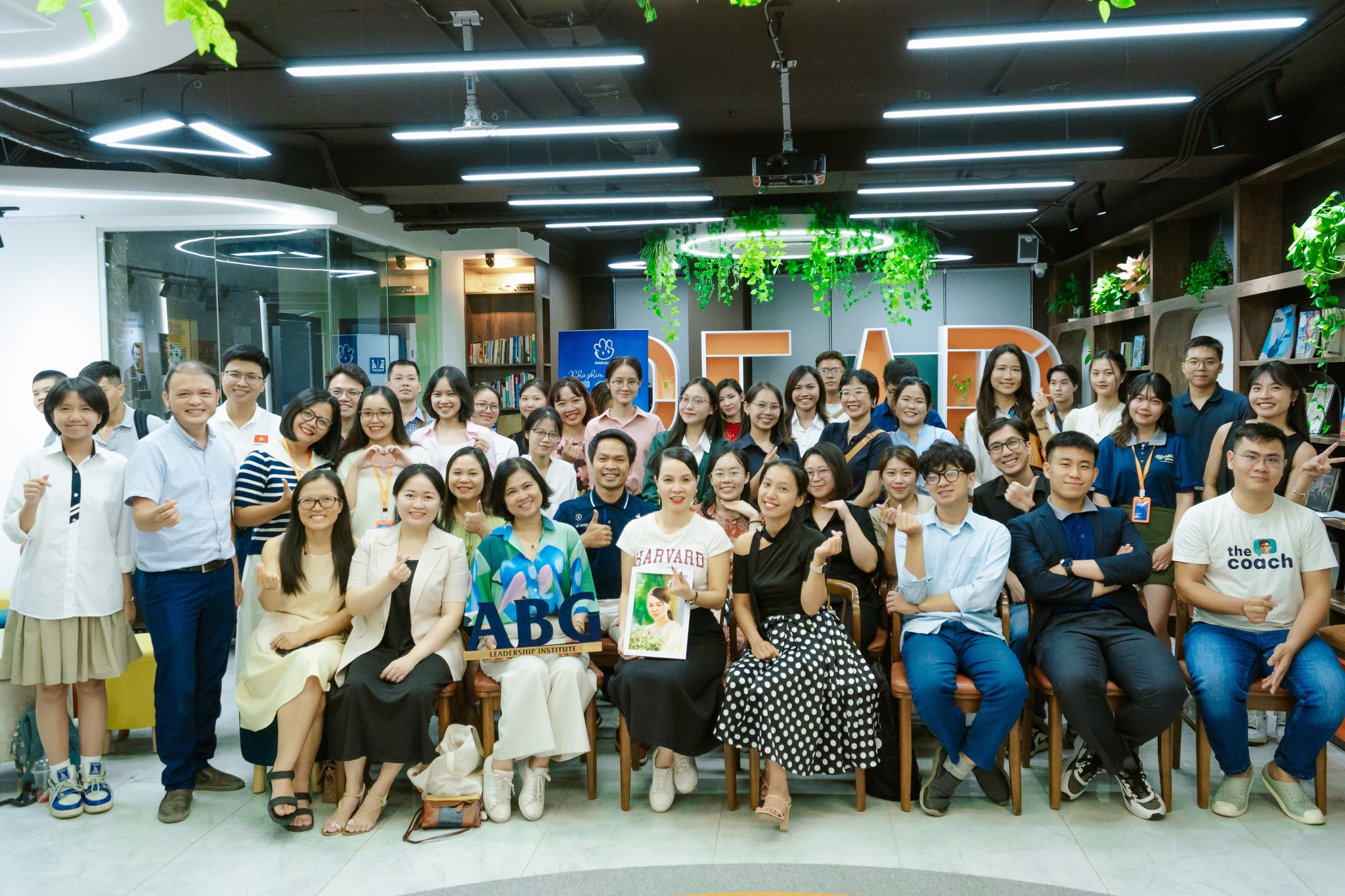 Cách săn học bổng ABG Future Leaders 2025 dành cho các nhà lãnh đạo trẻ- Ảnh 1. Cách săn học bổng ABG Future Leaders 2025 dành cho các nhà lãnh đạo trẻ- Ảnh 1.
