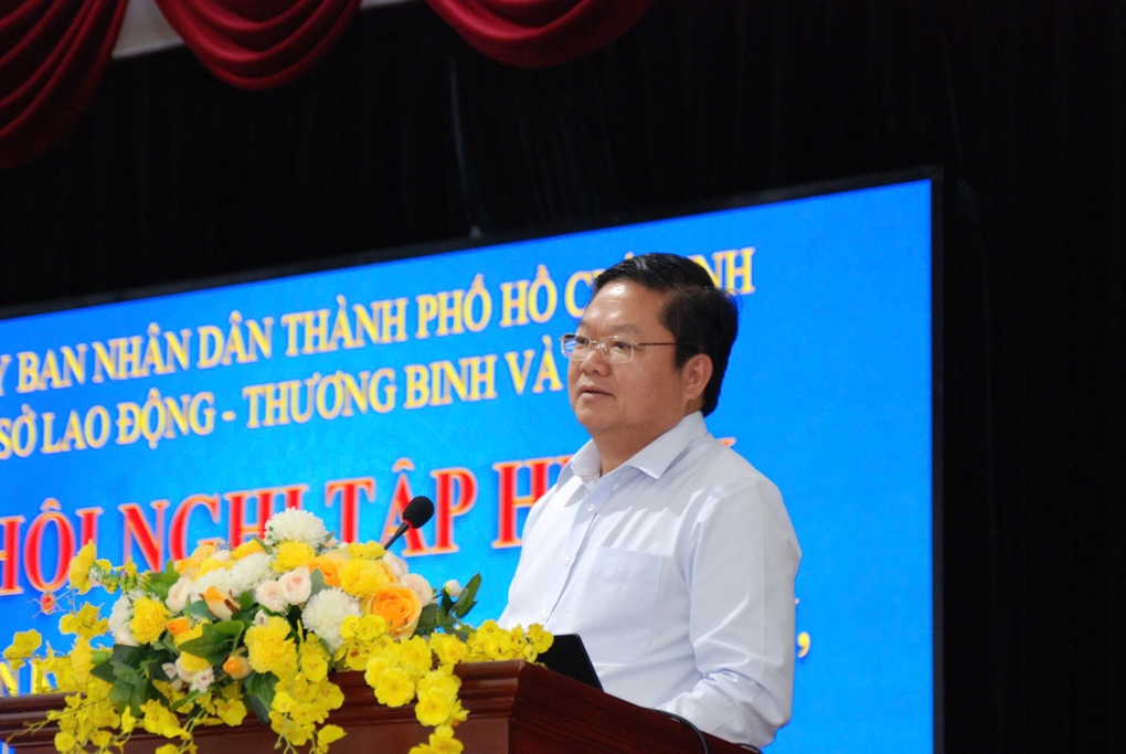 Cán bộ ngành lao động TPHCM học tập nâng cao văn hóa công vụ - 1 Cán bộ ngành lao động TPHCM học tập nâng cao văn hóa công vụ - 1