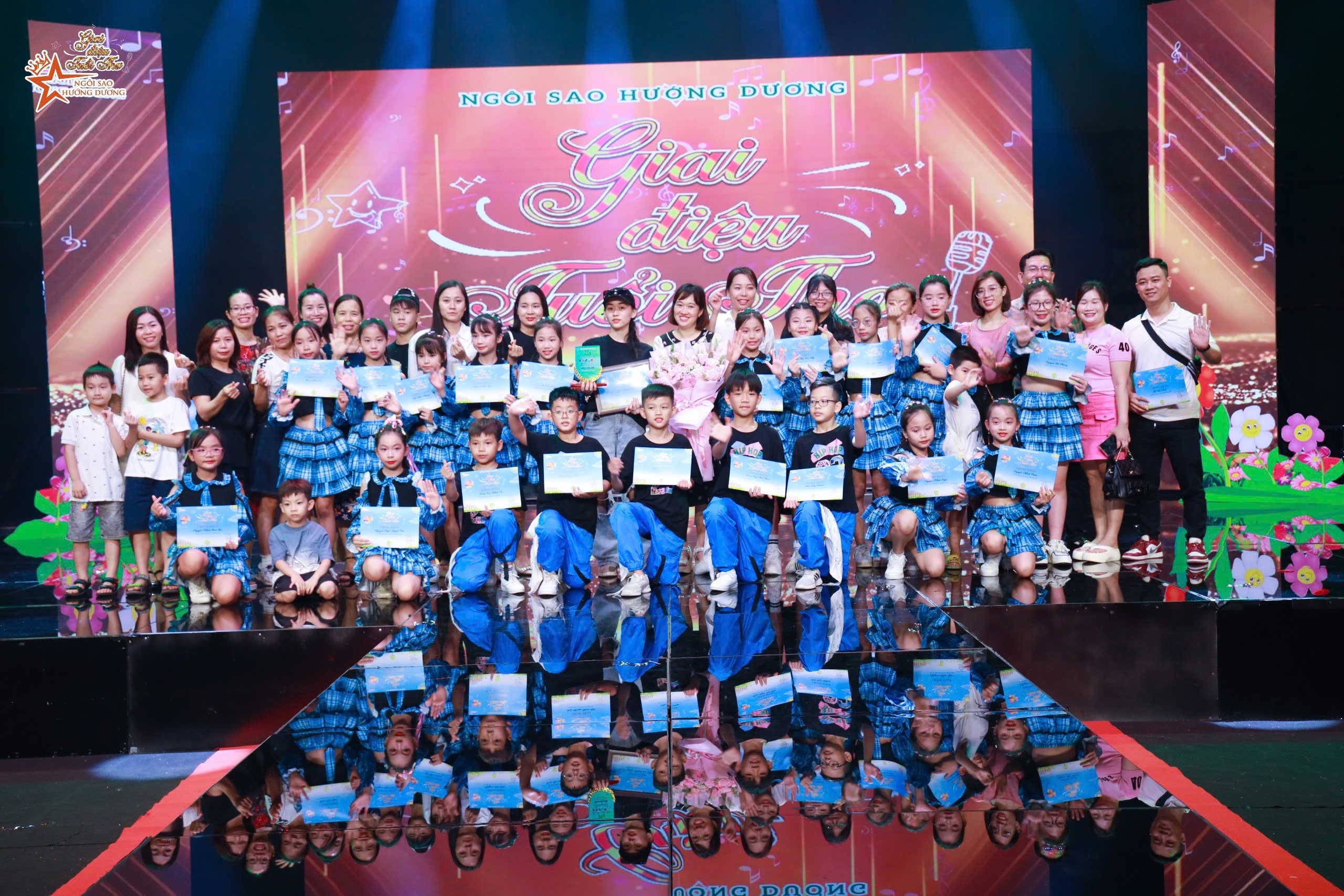 “Chạy sô” dàn dựng văn nghệ cho học sinh dịp 20/11- Ảnh 1. “Chạy sô” dàn dựng văn nghệ cho học sinh dịp 20/11- Ảnh 1.