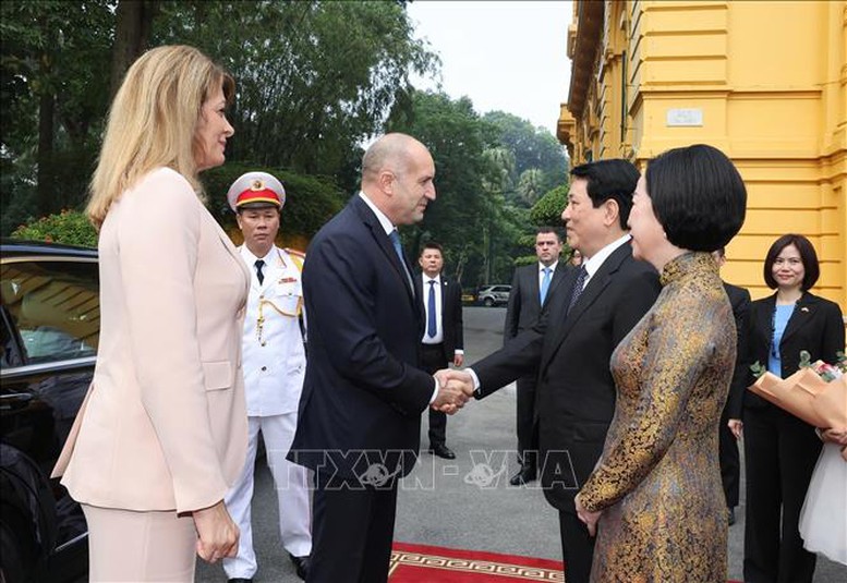 Chủ tịch nước Lương Cường chủ trì lễ đón chính thức Tổng thống Bulgaria- Ảnh 1. Chủ tịch nước Lương Cường chủ trì lễ đón chính thức Tổng thống Bulgaria- Ảnh 1.