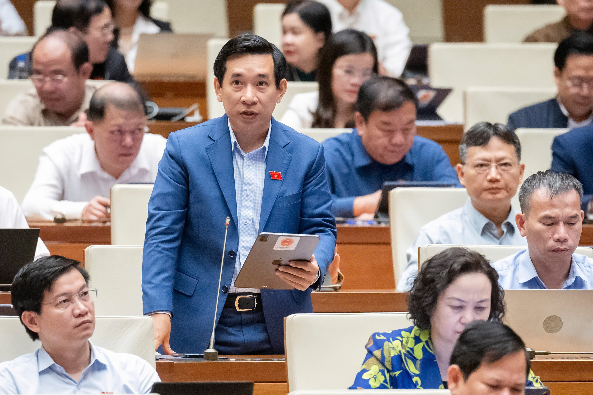 Đại biểu Quốc hội hiến kế ngăn tình trạng phụ huynh hành hung giáo viên- Ảnh 1. Đại biểu Quốc hội hiến kế ngăn tình trạng phụ huynh hành hung giáo viên- Ảnh 1.