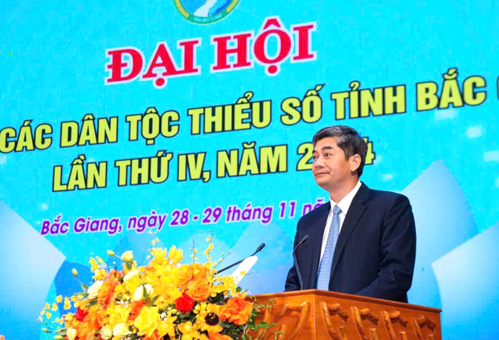 Ủy viên dự khuyết Trung ương Đảng, Thứ trưởng, Phó Chủ nhiệm Ủy ban Dân tộc Y Vinh Tơr Ủy viên dự khuyết Trung ương Đảng, Thứ trưởng, Phó Chủ nhiệm Ủy ban Dân tộc Y Vinh Tơr