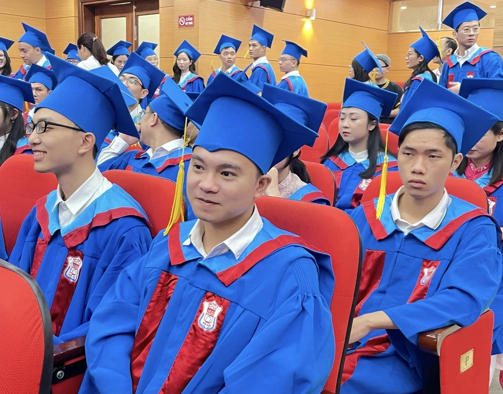 Đào tạo y, trường có điểm đầu vào càng thấp, đầu ra càng nhiều... xuất sắc - 1 Đào tạo y, trường có điểm đầu vào càng thấp, đầu ra càng nhiều... xuất sắc - 1