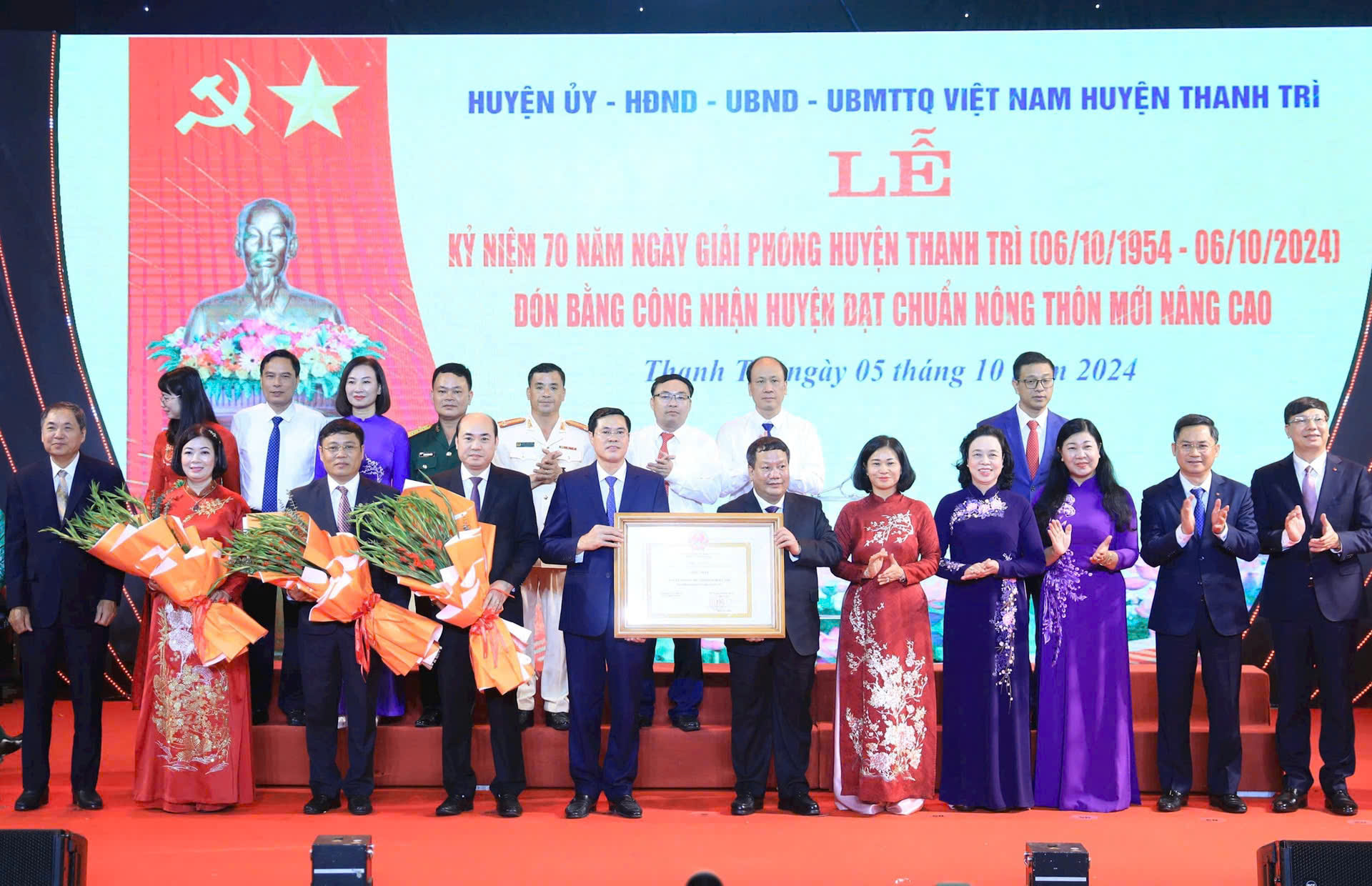Thanh Trì: Điểm sáng trong xây dựng nông thôn mới Hà Nội và những đổi thay ấn tượng - Ảnh 1.