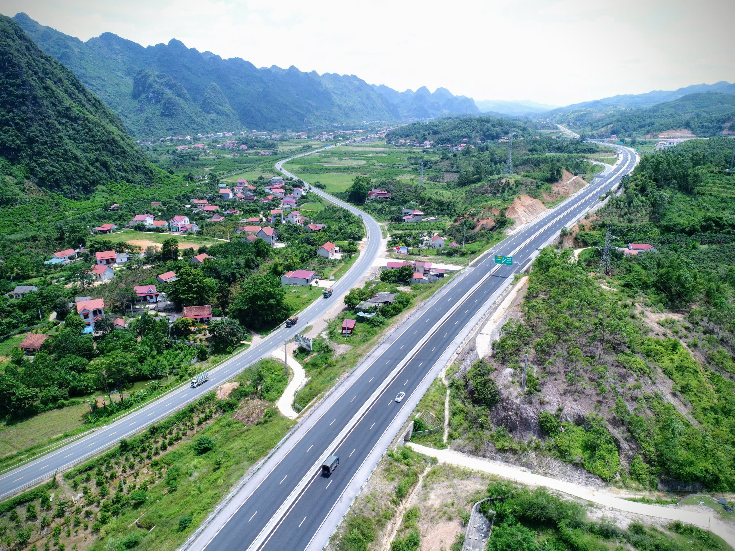 Doanh nghiệp giao thông lên tiếng trước thông tin xấu về tình hình tài chính- Ảnh 1. Doanh nghiệp giao thông lên tiếng trước thông tin xấu về tình hình tài chính- Ảnh 1.