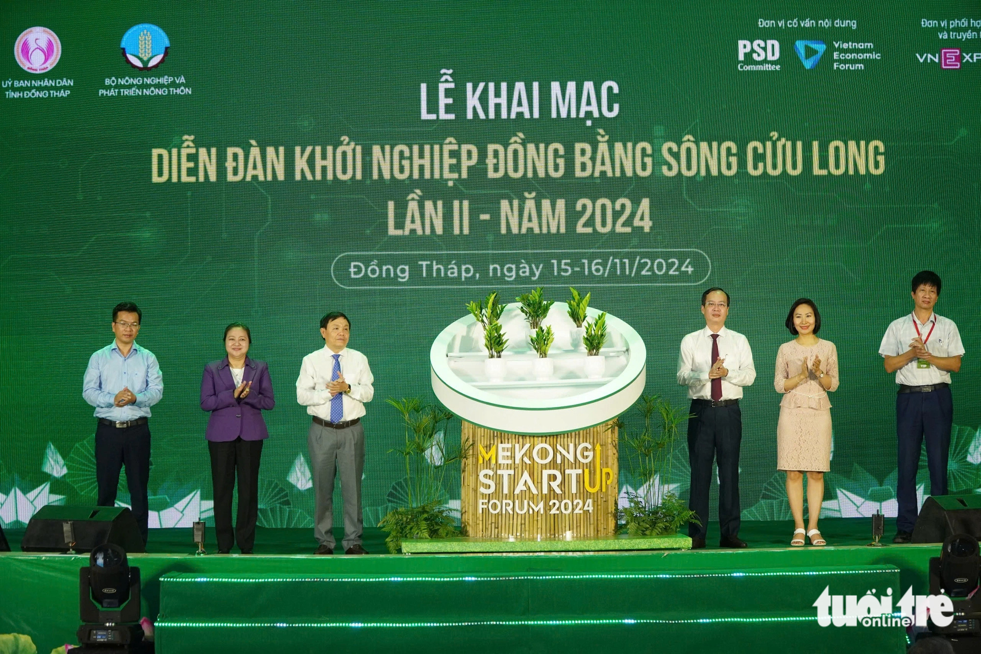 Đồng Tháp khai mạc diễn đàn khởi nghiệp về kinh tế xanh - Ảnh 1.