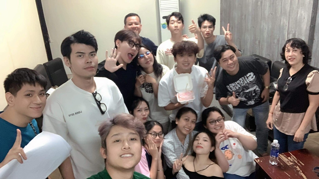 Cuộc thi Người thầy kính yêu: Đưa ước mơ sân khấu về đích!- Ảnh 1. Cuộc thi Người thầy kính yêu: Đưa ước mơ sân khấu về đích!- Ảnh 1.
