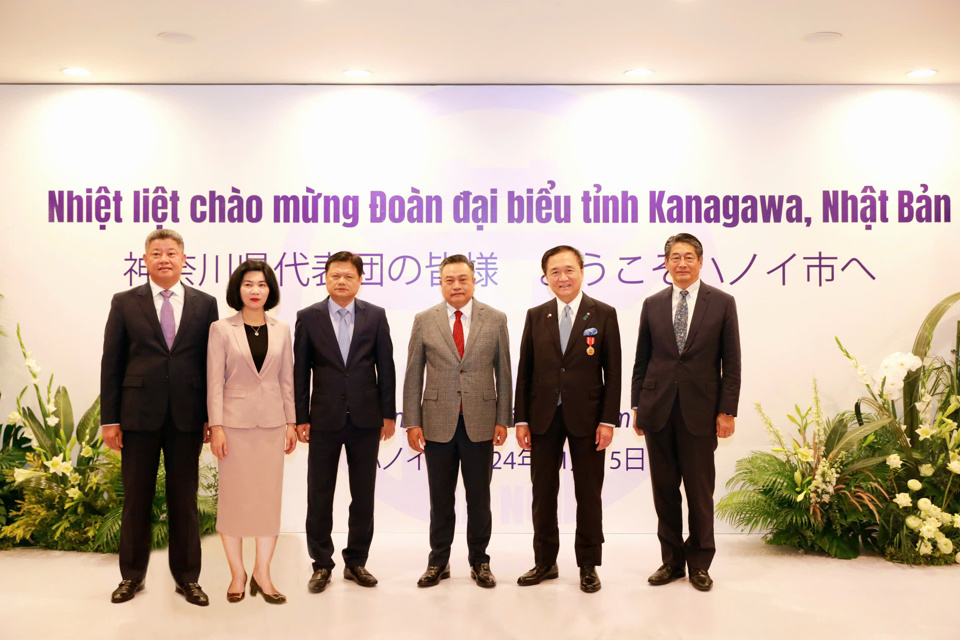 Đại diện lãnh đạo TP chào mừng Đoàn đại biểu tỉnh Kanagawa (Nhật Bản) do ngài Kuroiwa Yuji, Thống đốc tỉnh dẫn đầu sang thăm và làm việc tại Hà Nội.
