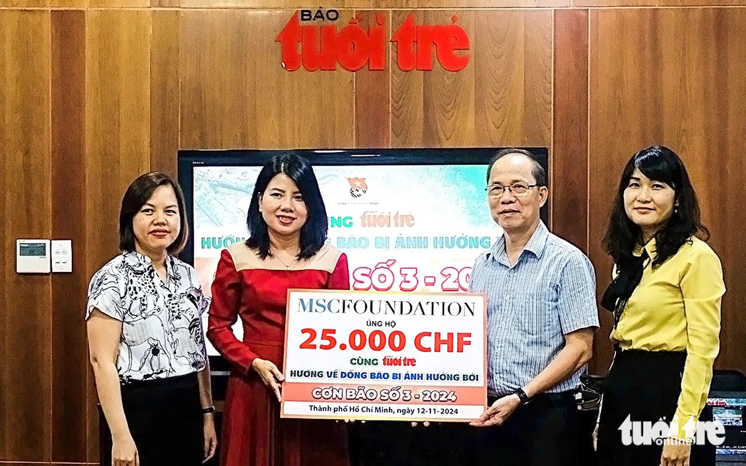 Hãng tàu MSC Thụy Sĩ đóng góp hơn 700 triệu đồng, mong bà con vùng bão lũ sớm ổn định cuộc sống - Ảnh 1. Hãng tàu MSC Thụy Sĩ đóng góp hơn 700 triệu đồng, mong bà con vùng bão lũ sớm ổn định cuộc sống - Ảnh 1.