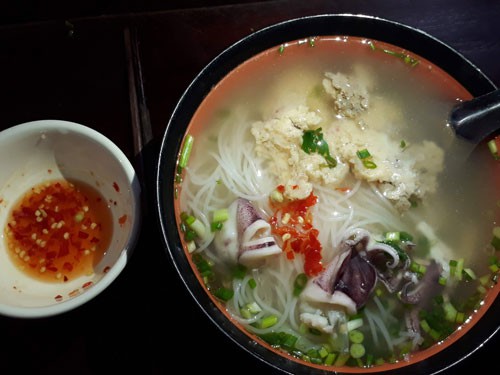 Hít hà bún quậy - Ảnh 1. Hít hà bún quậy - Ảnh 1.