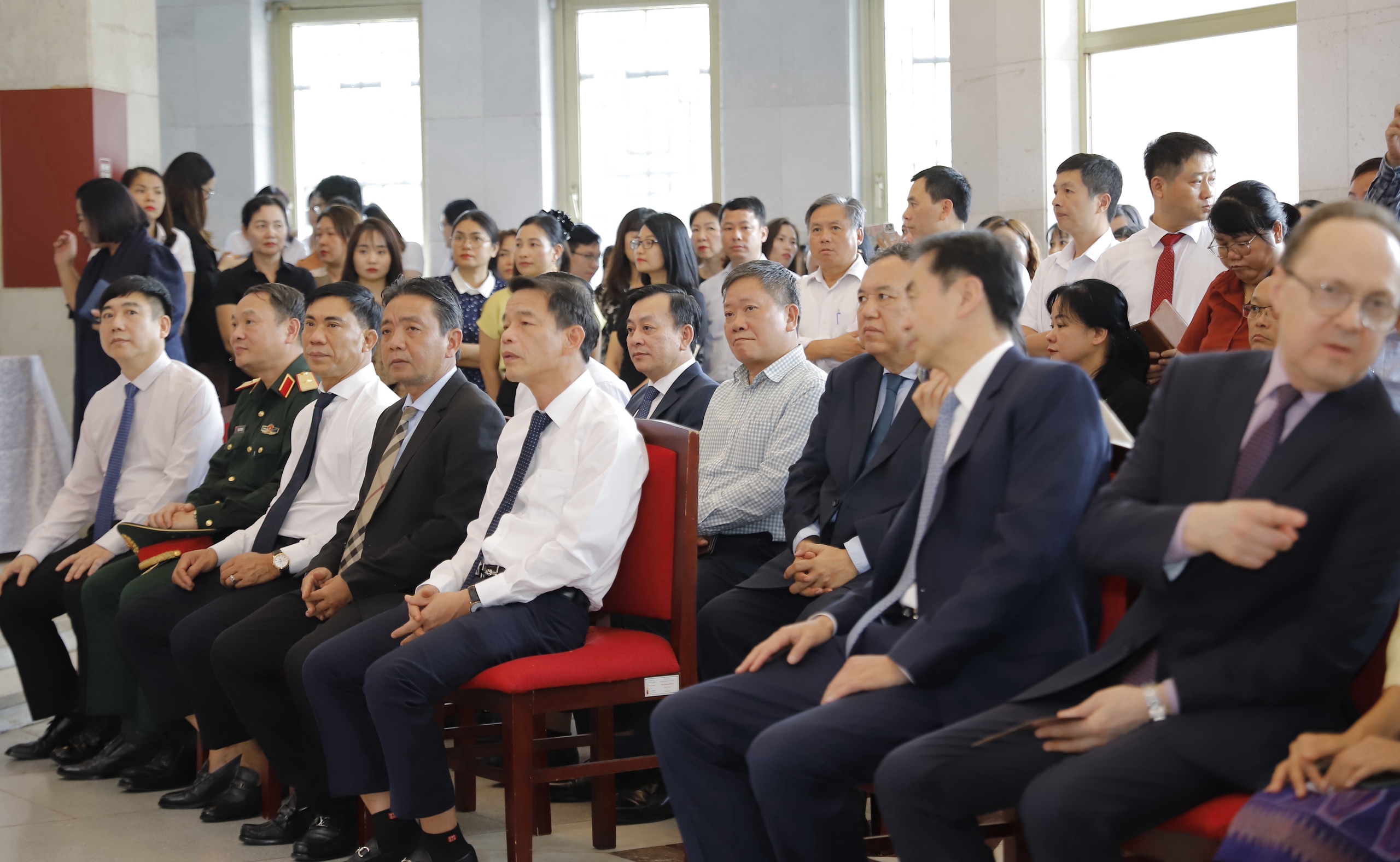 Khai mạc Triển lãm "Dấu chân Hồ Chí Minh ở Trung Quốc" - Ảnh 1. Khai mạc Triển lãm "Dấu chân Hồ Chí Minh ở Trung Quốc" - Ảnh 1.