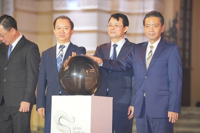 Khai mạc Lễ hội thiết kế sáng tạo Hà Nội 2024: Khẳng định Thủ đô năng động sáng tạo của châu Á - Ảnh 1. Khai mạc Lễ hội thiết kế sáng tạo Hà Nội 2024: Khẳng định Thủ đô năng động sáng tạo của châu Á - Ảnh 1.