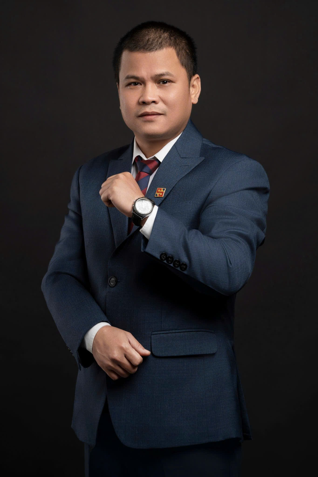 Không ngại bắt đầu lại, quản lý 8x chuyển nghề ở tuổi 35 - 1 Không ngại bắt đầu lại, quản lý 8x chuyển nghề ở tuổi 35 - 1