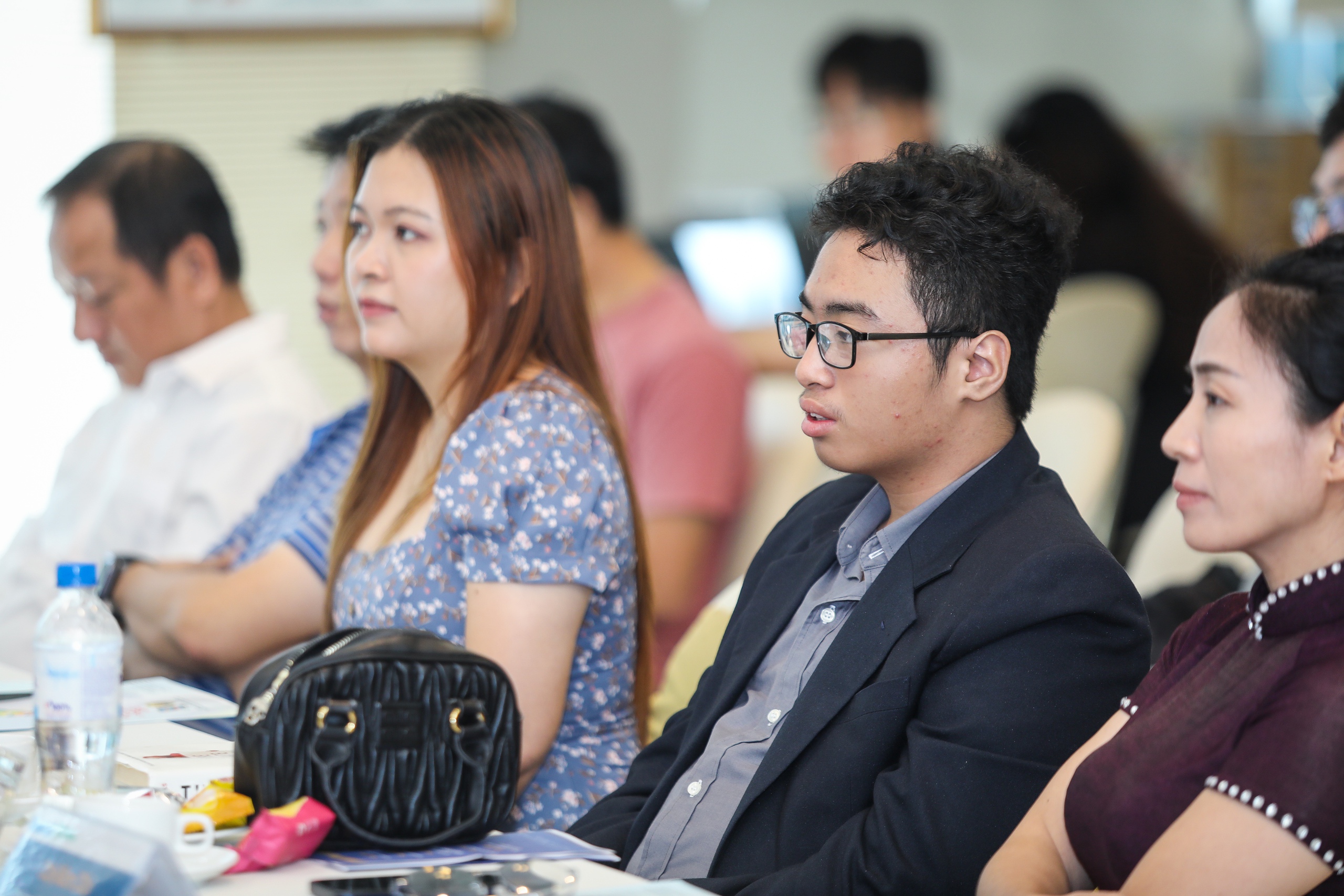 Làm cách nào để đăng ký tham dự giải cờ vua KPNest 2024?- Ảnh 1. Làm cách nào để đăng ký tham dự giải cờ vua KPNest 2024?- Ảnh 1.