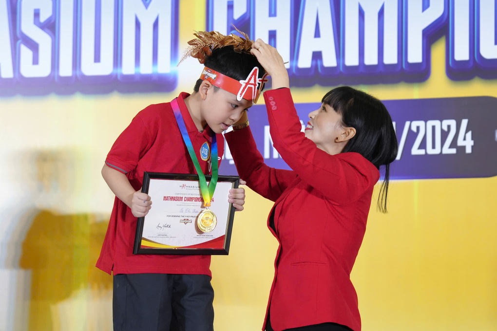 Lộ diện 18 học sinh xuất sắc chung kết cuộc thi Toán tư duy phía Bắc - 1 Lộ diện 18 học sinh xuất sắc chung kết cuộc thi Toán tư duy phía Bắc - 1