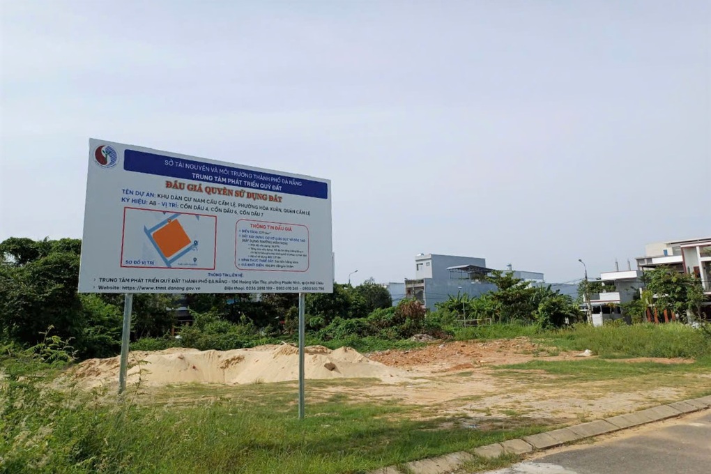 Lộ diện doanh nghiệp trúng đấu giá lô đất vàng gần 2.300m2 ở Đà Nẵng - 1 Lộ diện doanh nghiệp trúng đấu giá lô đất vàng gần 2.300m2 ở Đà Nẵng - 1
