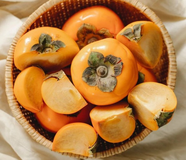 Loại quả ngọt thơm đang ngon rẻ nhất chợ, người bệnh tiểu đường cần biết điều này khi ăn để ổn định đường huyết - Ảnh 2. Loại quả ngọt thơm đang ngon rẻ nhất chợ, người bệnh tiểu đường cần biết điều này khi ăn để ổn định đường huyết - Ảnh 2.