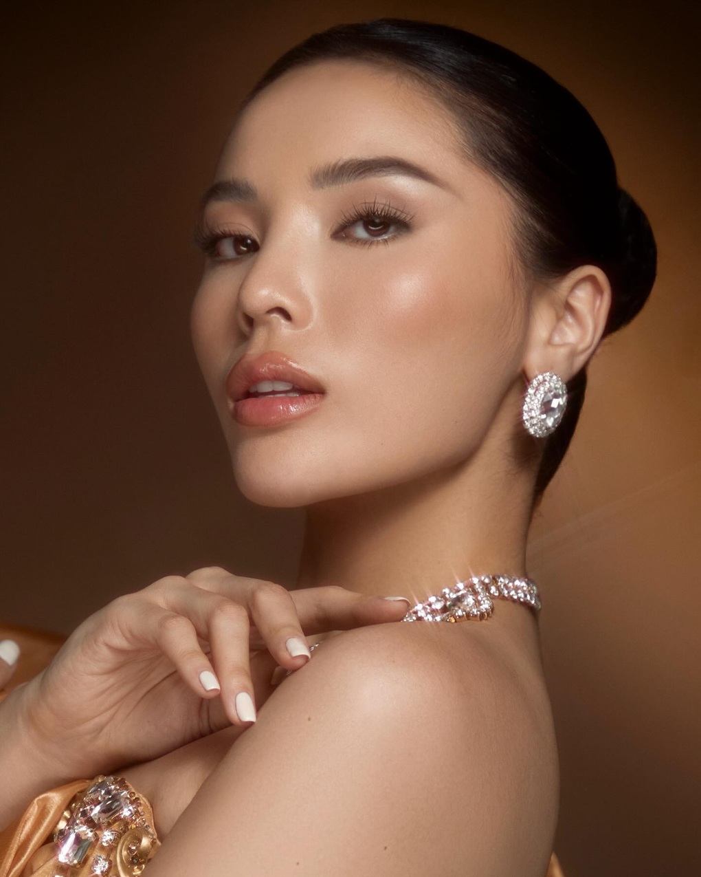 Loạt ảnh gây sốt của Kỳ Duyên trên trang chủ cuộc thi Hoa hậu Hoàn vũ - 1 Loạt ảnh gây sốt của Kỳ Duyên trên trang chủ cuộc thi Hoa hậu Hoàn vũ - 1