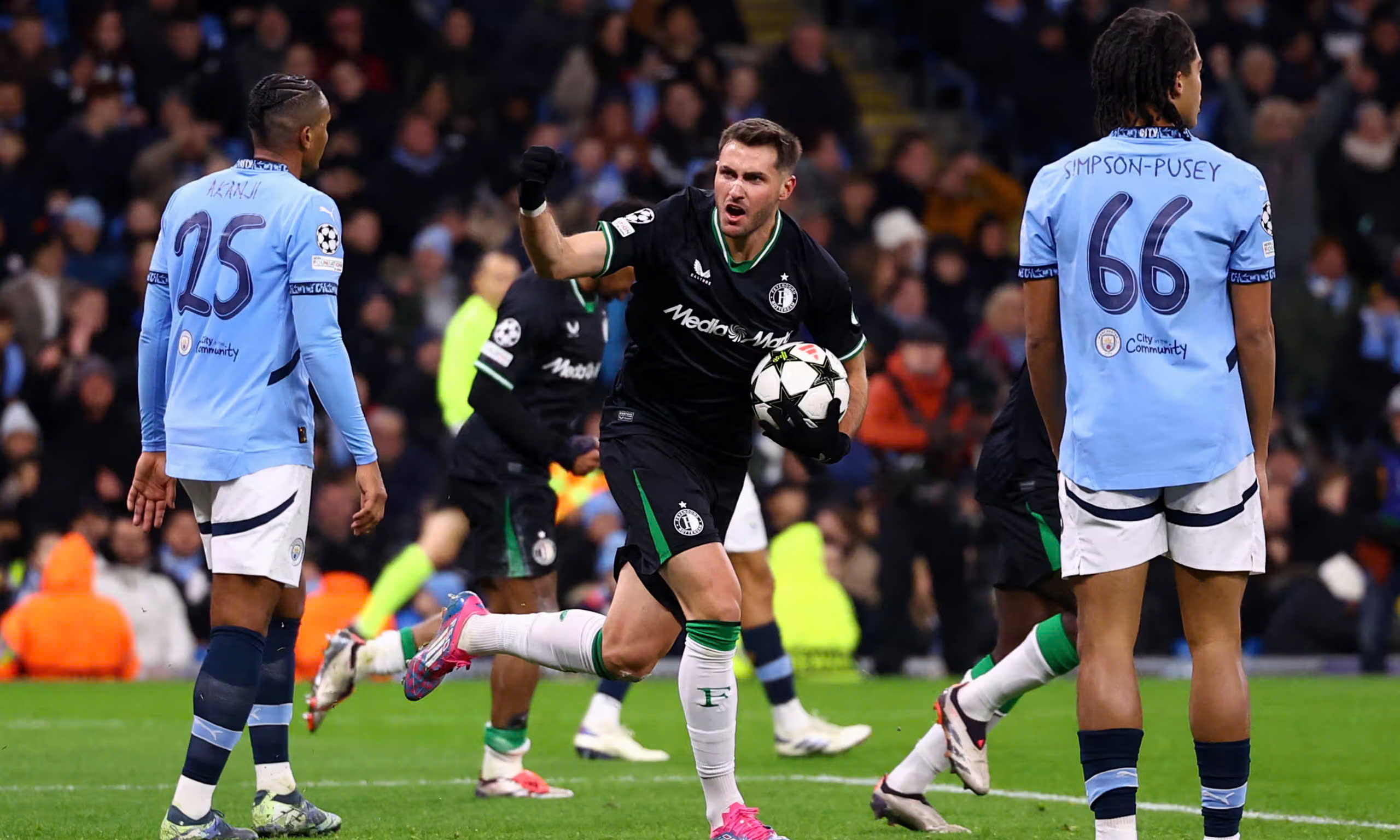 Man City không thắng dù dẫn trước 3 bàn, HLV Guardiola tự 'hành hạ' bản thân- Ảnh 1. Man City không thắng dù dẫn trước 3 bàn, HLV Guardiola tự 'hành hạ' bản thân- Ảnh 1.
