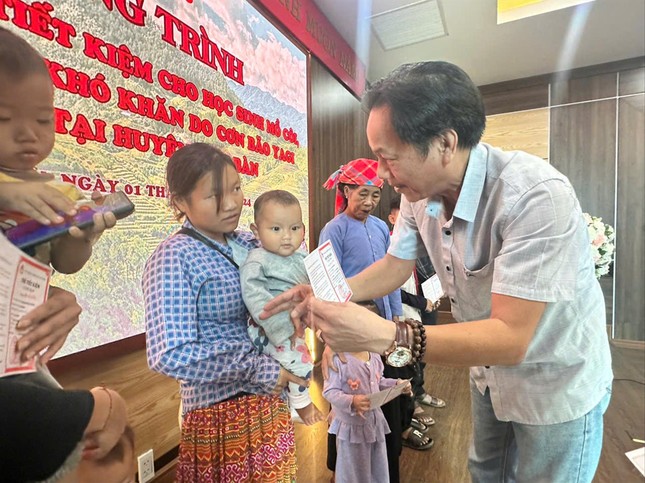 'Cùng Tiền Phong nâng bước em tới trường': Mang yêu thương khỏa lấp đau thương ảnh 1