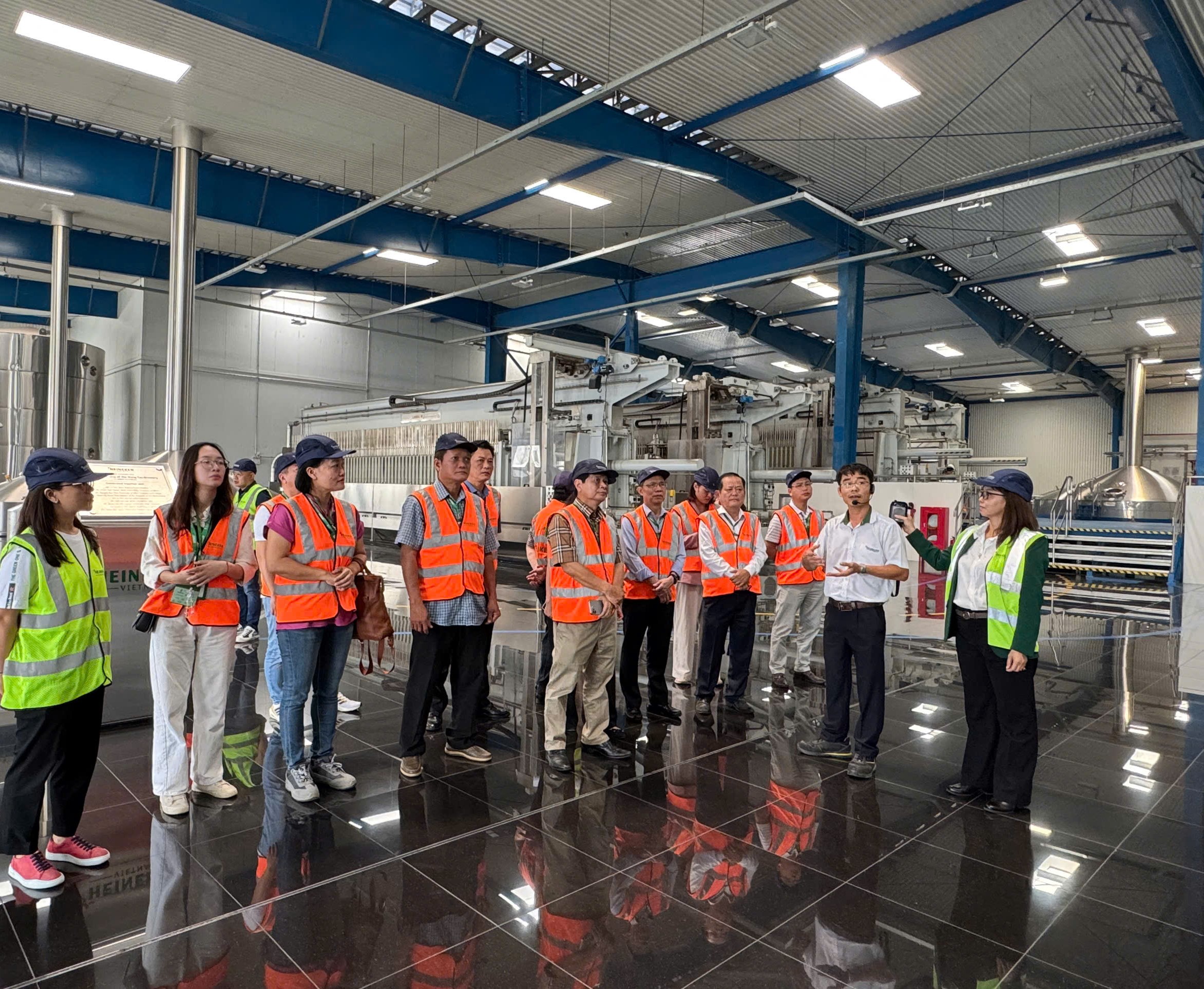 Nâng cao vai trò của báo chính trong phát triển bền vững- Ảnh 3. Nâng cao vai trò của báo chính trong phát triển bền vững- Ảnh 3.