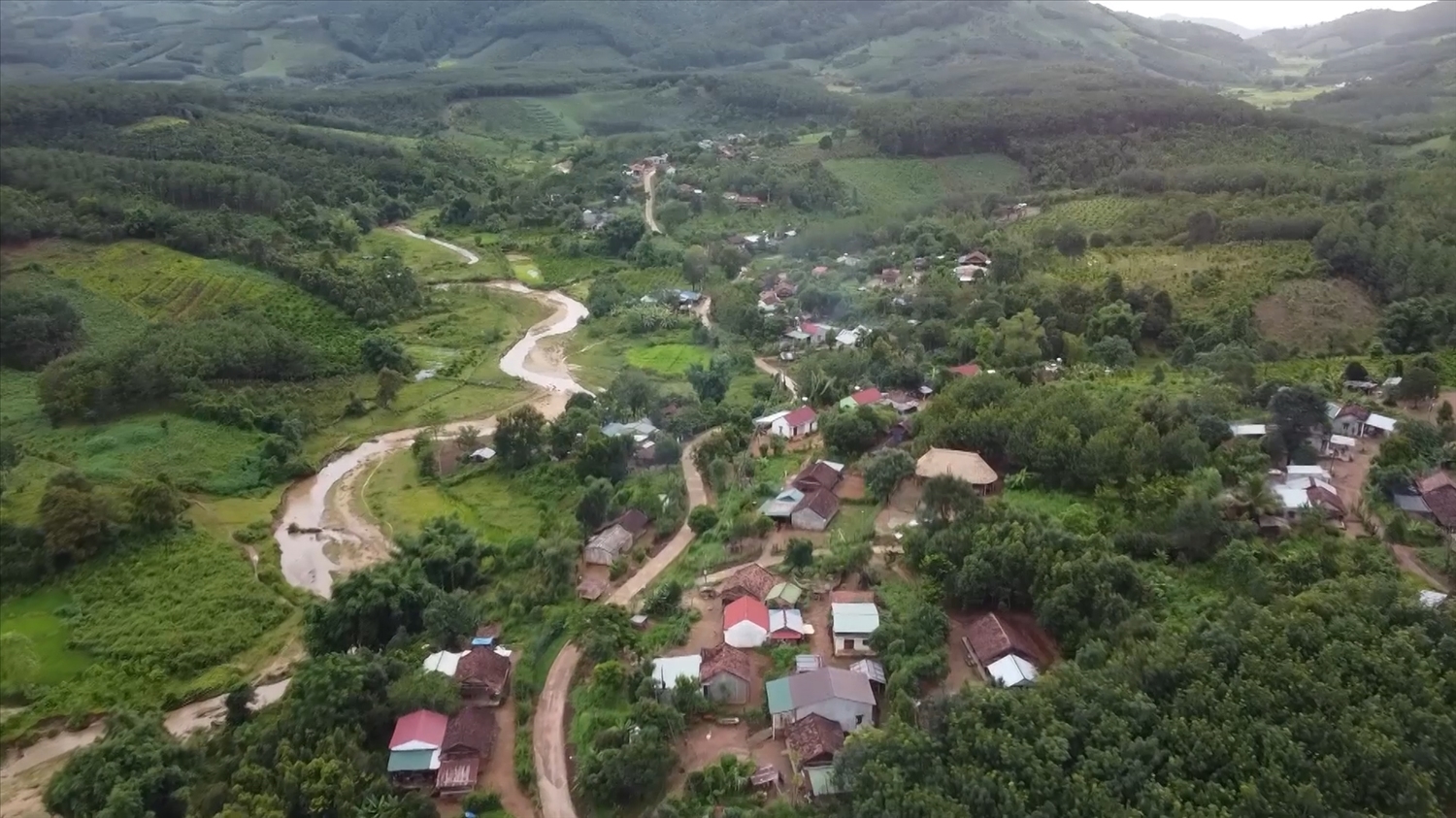 Thôn, làng vùng đồng bào DTTS huyện Ngọc Hồi đang từng ngày đổi thay, trong đó có sự đóng góp rất lớn của đội ngũ Người có uy tín Thôn, làng vùng đồng bào DTTS huyện Ngọc Hồi đang từng ngày đổi thay, trong đó có sự đóng góp rất lớn của đội ngũ Người có uy tín
