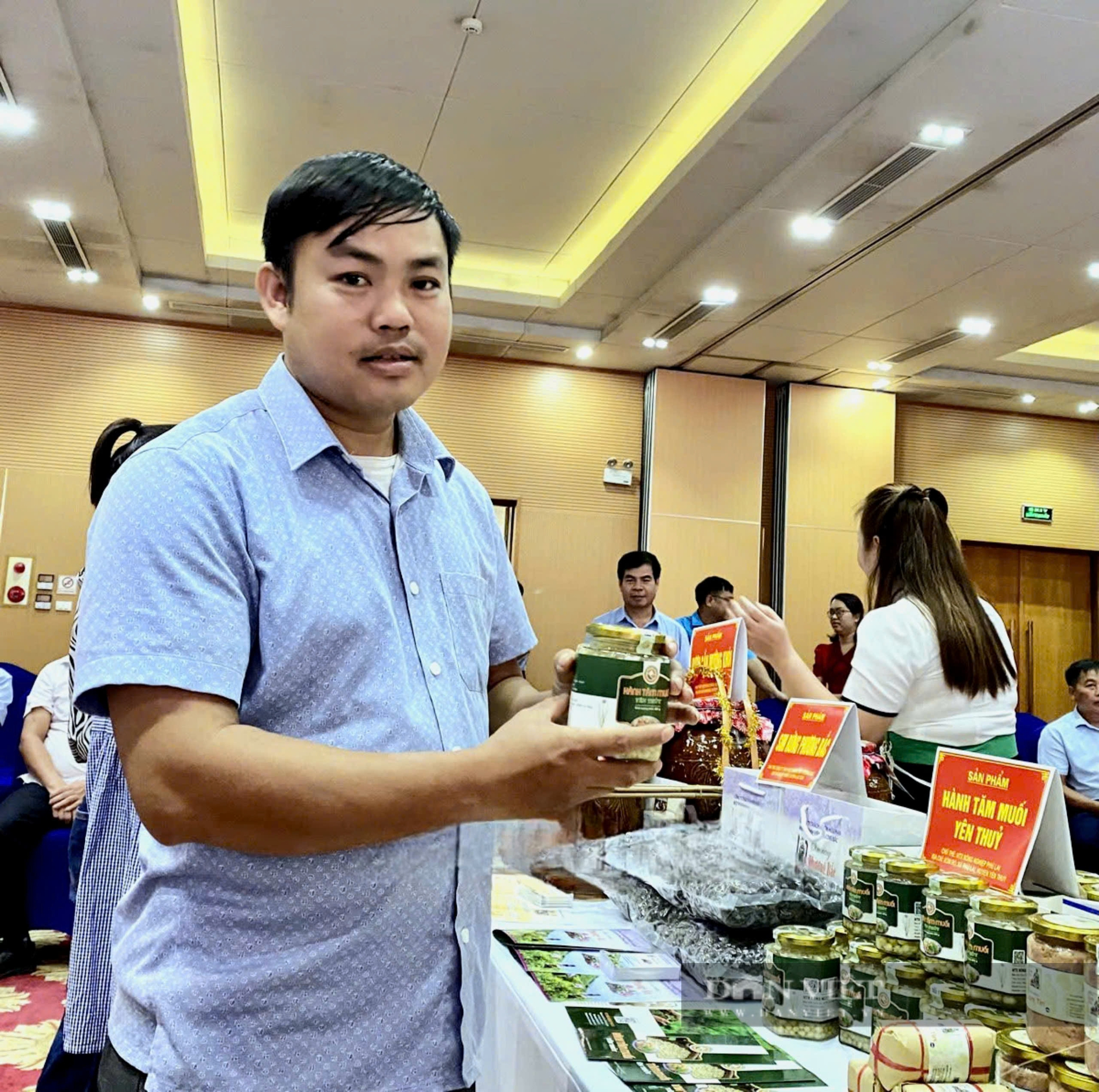 Nỗ lực đưa sản phẩm hành tăm muối Yên Thủy