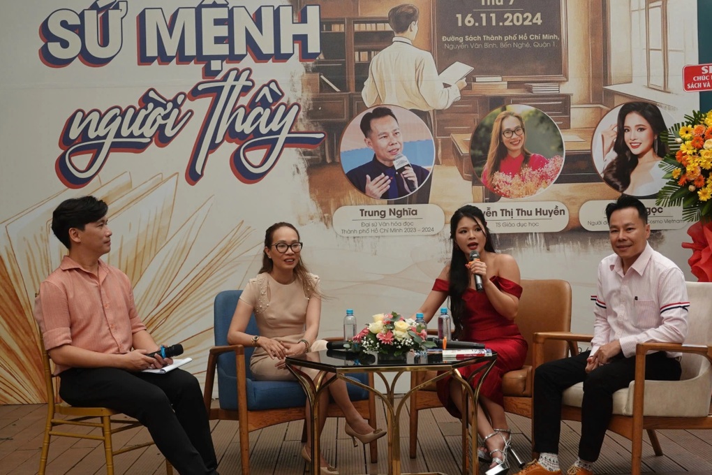 Nữ giảng viên gỡ chiếc mặt nạ cau có, nói về sứ mệnh người thầy - 1 Nữ giảng viên gỡ chiếc mặt nạ cau có, nói về sứ mệnh người thầy - 1