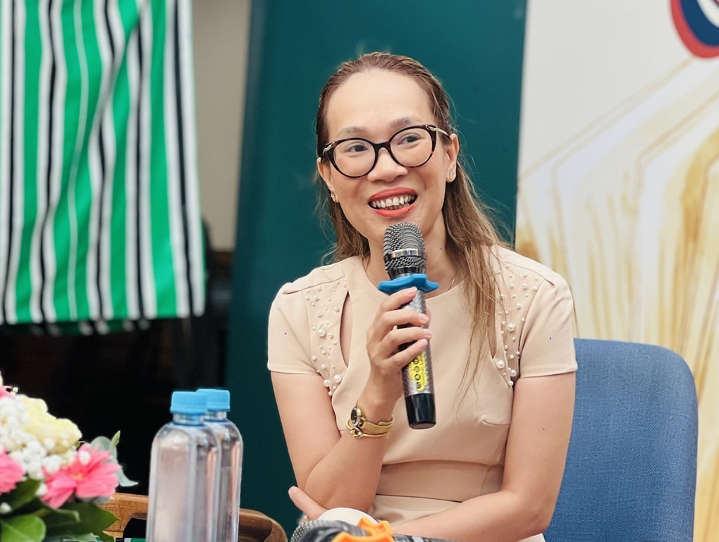 Nữ giảng viên gỡ chiếc mặt nạ cau có, nói về sứ mệnh người thầy - 2 Nữ giảng viên gỡ chiếc mặt nạ cau có, nói về sứ mệnh người thầy - 2