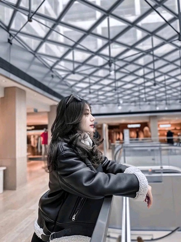 Nữ idol TikTok LIVE Trần Hà Linh và bí quyết kết nối hàng triệu người hâm mộ- Ảnh 1. Nữ idol TikTok LIVE Trần Hà Linh và bí quyết kết nối hàng triệu người hâm mộ- Ảnh 1.