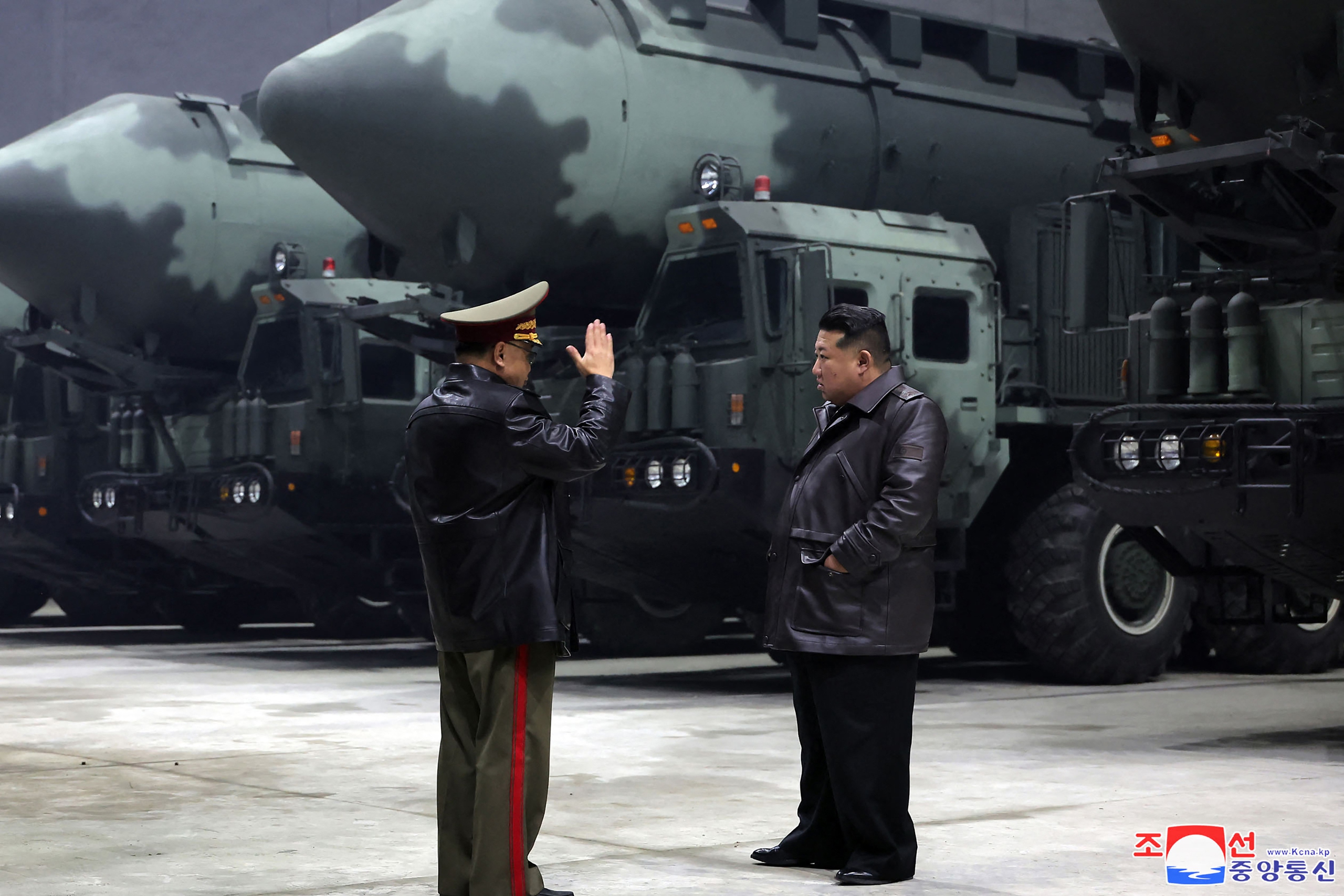 Ông Kim Jong-un chỉ đạo tăng cường sức mạnh hạt nhân ‘không giới hạn’- Ảnh 1. Ông Kim Jong-un chỉ đạo tăng cường sức mạnh hạt nhân ‘không giới hạn’- Ảnh 1.