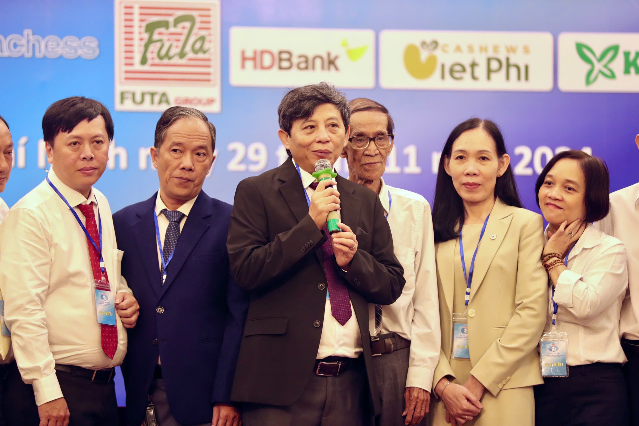 Ông Nguyễn Phước Trung đắc cử Chủ tịch Liên đoàn Cờ TP.HCM - Ảnh 1. Ông Nguyễn Phước Trung đắc cử Chủ tịch Liên đoàn Cờ TP.HCM - Ảnh 1.
