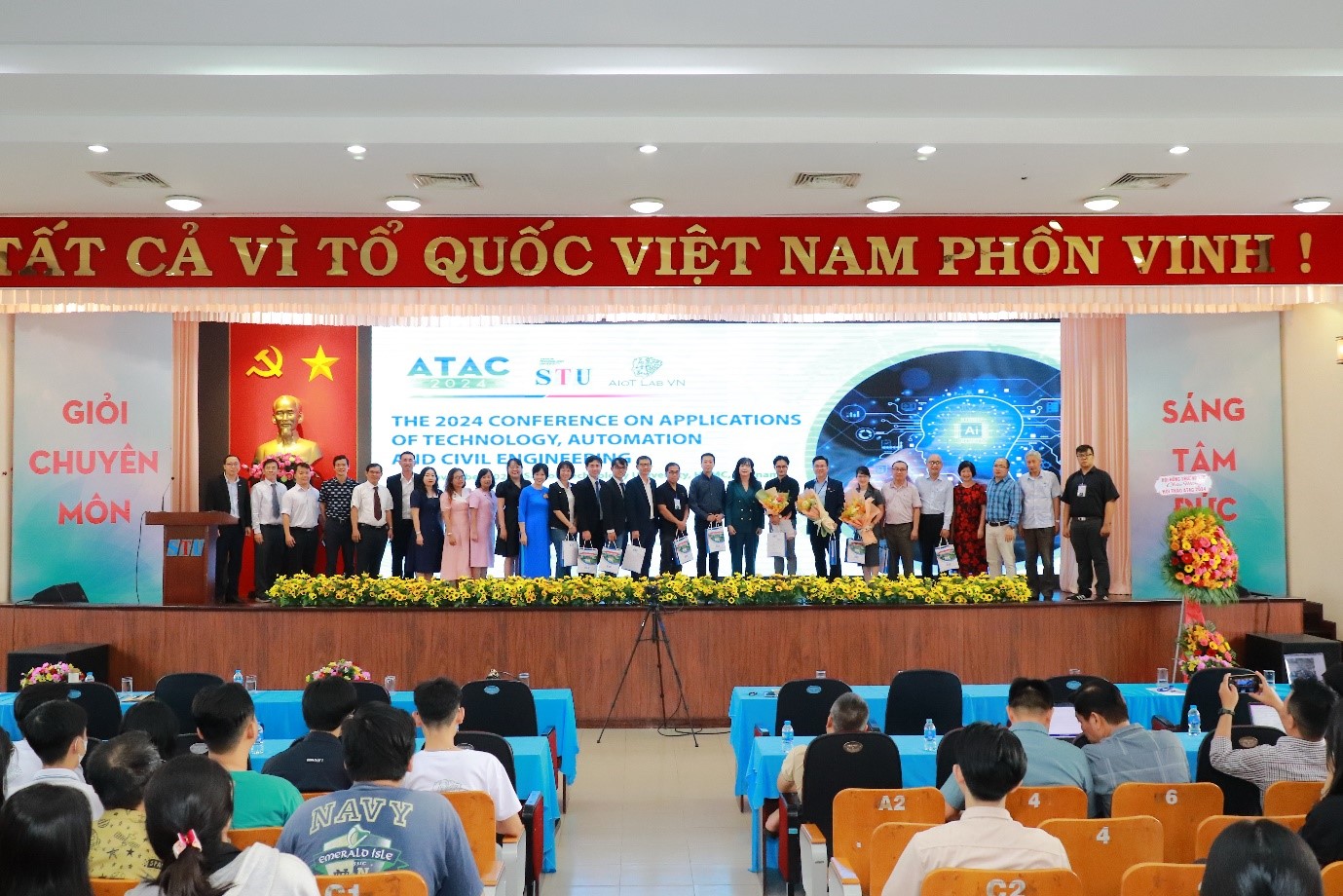 STU tổ chức Hội thảo Ứng dụng Công nghệ tự động hóa và Xây dựng dân dụng- Ảnh 1. STU tổ chức Hội thảo Ứng dụng Công nghệ tự động hóa và Xây dựng dân dụng